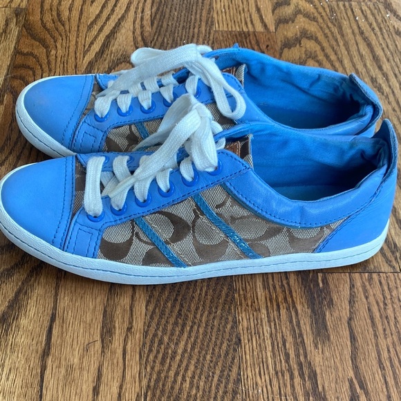 Coach Alivia sneakers, size 7.5. Excellent condition. Classic coach pattern - Picture 3 of 16